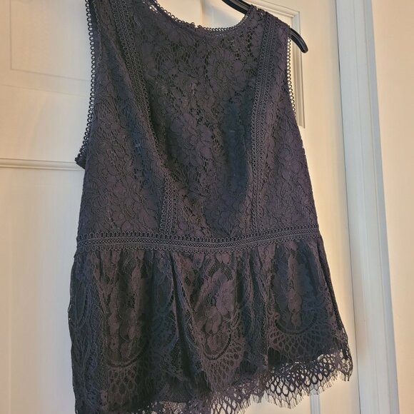 White House|Black Market /lace Black Top, size 14 - Picture 2 of 7
